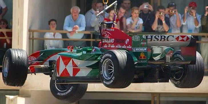 2004 Monaco Grand Prix and the missing diamonds