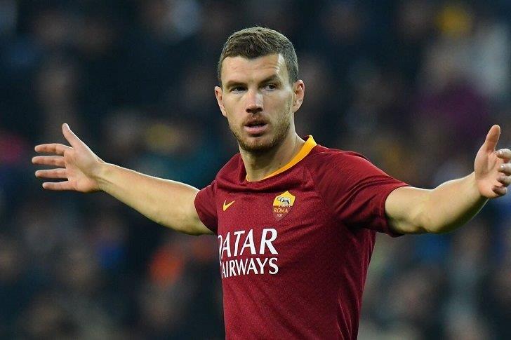 Edin Dzeko in action for AS Roma