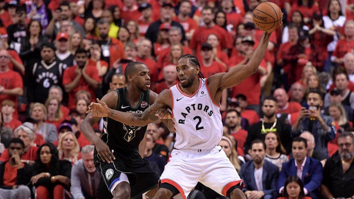 Eric Moreland in action for Toronto Raptors.