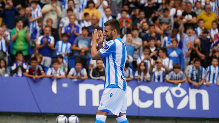 Portu in action for Sociedad