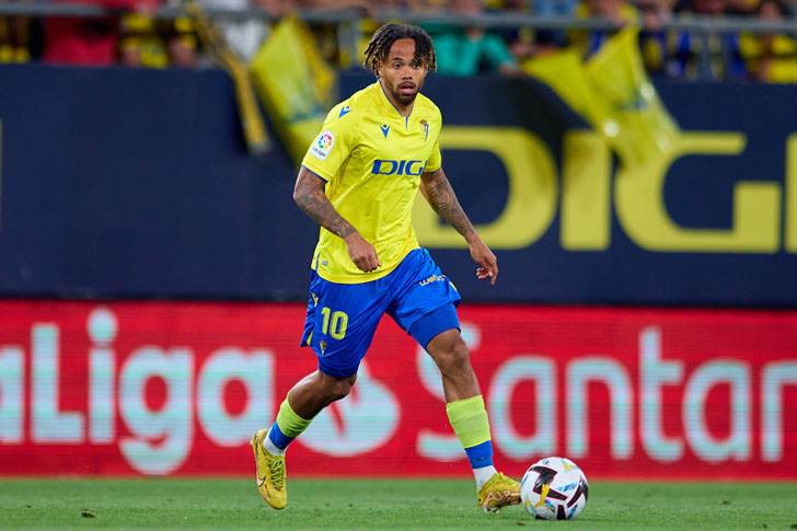 Theo Bongonda Theo Bongonda
